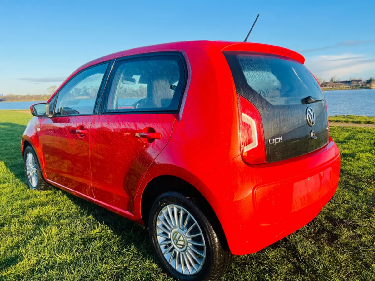 Volkswagen up! UNIQUE ORANGE / REGISTER YOUR INTER - Image 4