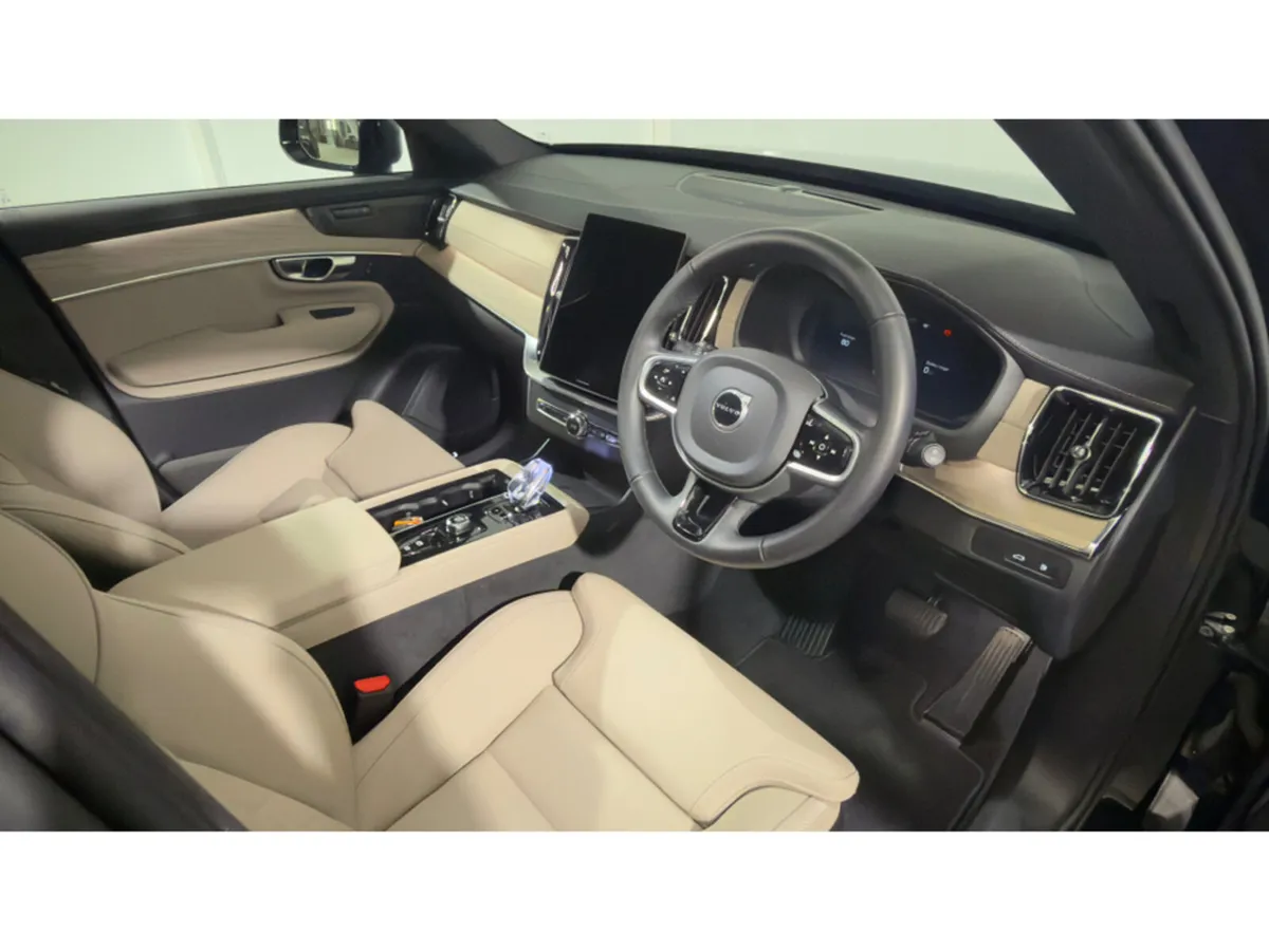 Volvo XC90 + T8 PHEV AWD AUTO PLUS*7 SEATER* - Image 4