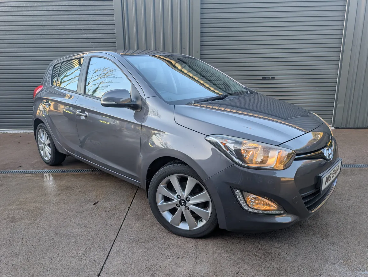 2014 Hyundai i20 1.4 style - Image 1