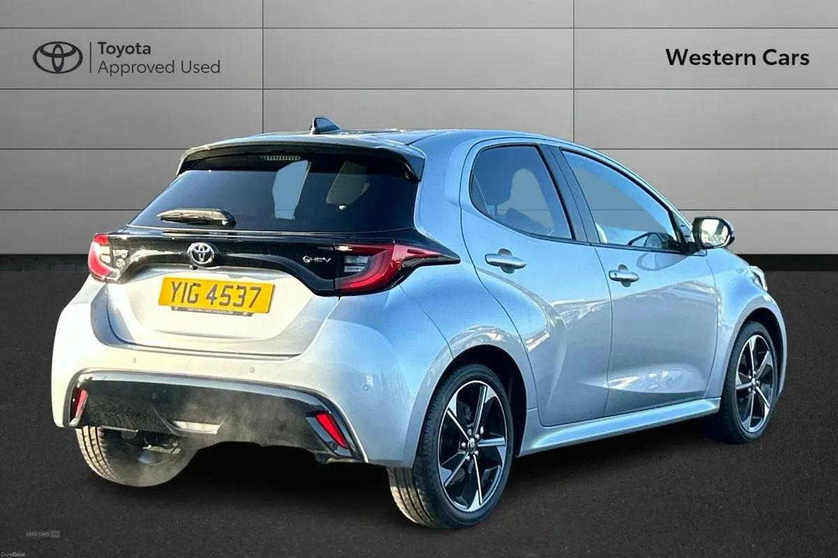 Toyota Yaris 1.5 VVT-h Excel E-CVT Euro 6 (s/s) 5d - Image 2