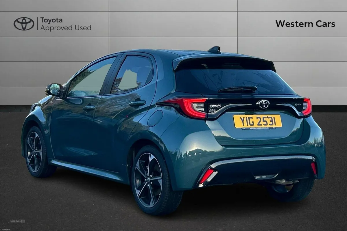 Toyota Yaris 1.5 VVT-h Excel E-CVT Euro 6 (s/s) 5d - Image 4