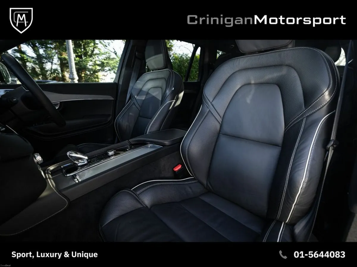 Volvo XC90 T8 Ultimate Dark 7 Seat AWD - Image 3