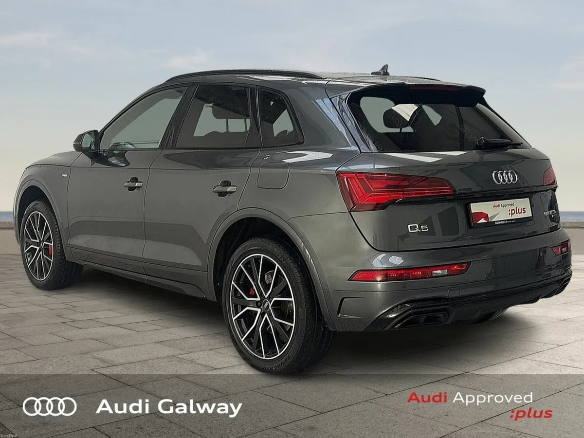 Audi Q5 €644 p/m - 50 TFSI e 299HP S-LINE QUATTRO - Image 4