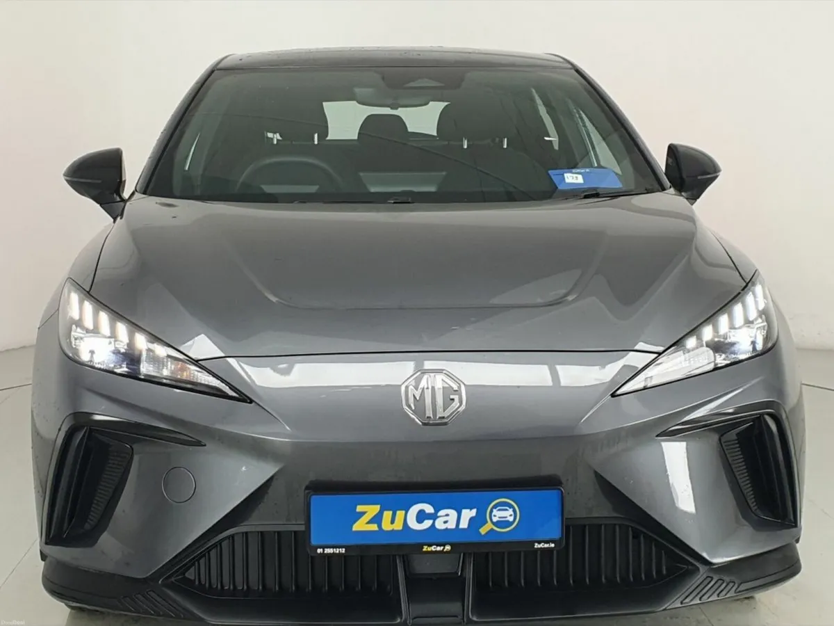 MG MG4 #173 SE  64kWh Auto  Long Range - Image 3