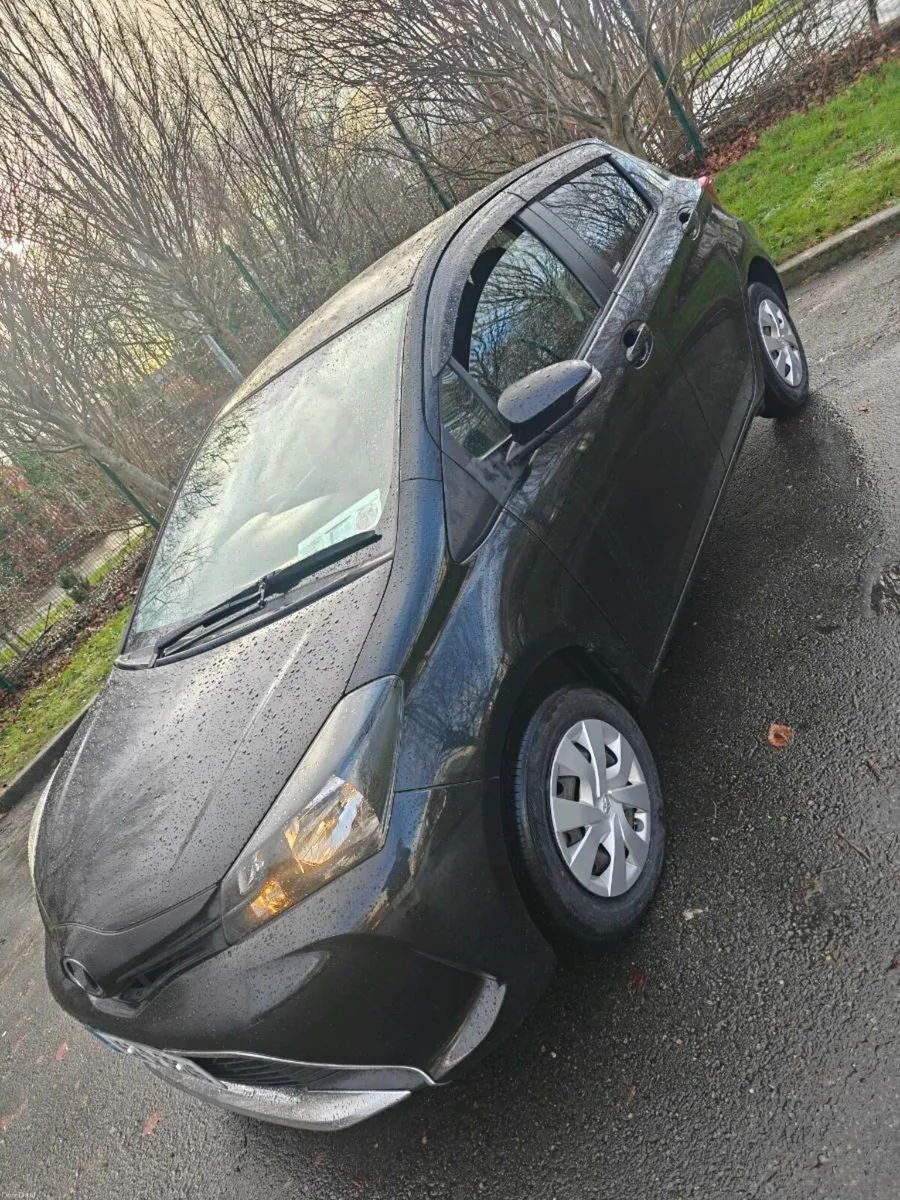 Toyota vitz 2015 automatic 1 litre - Image 2