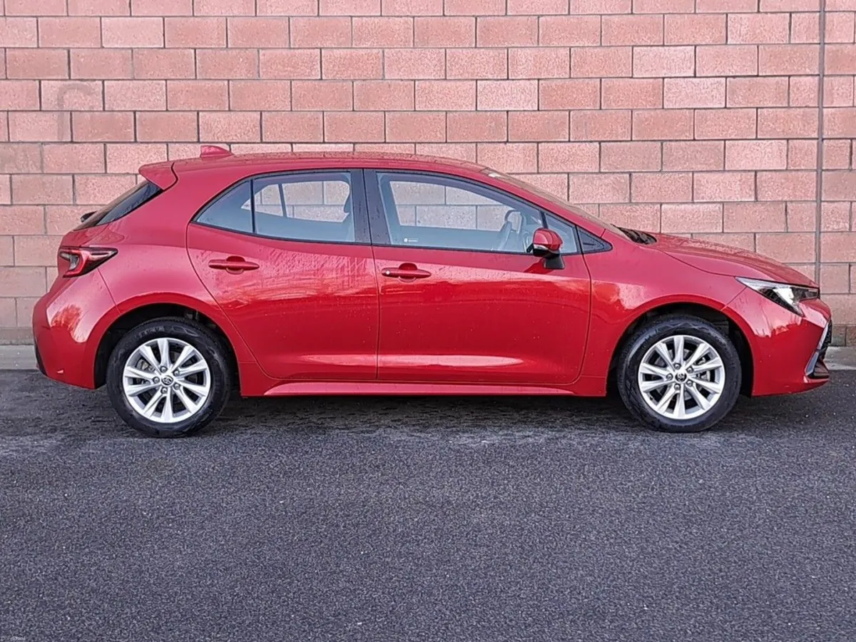 Toyota Corolla Hybrid Luna Model Automatic. - Image 4