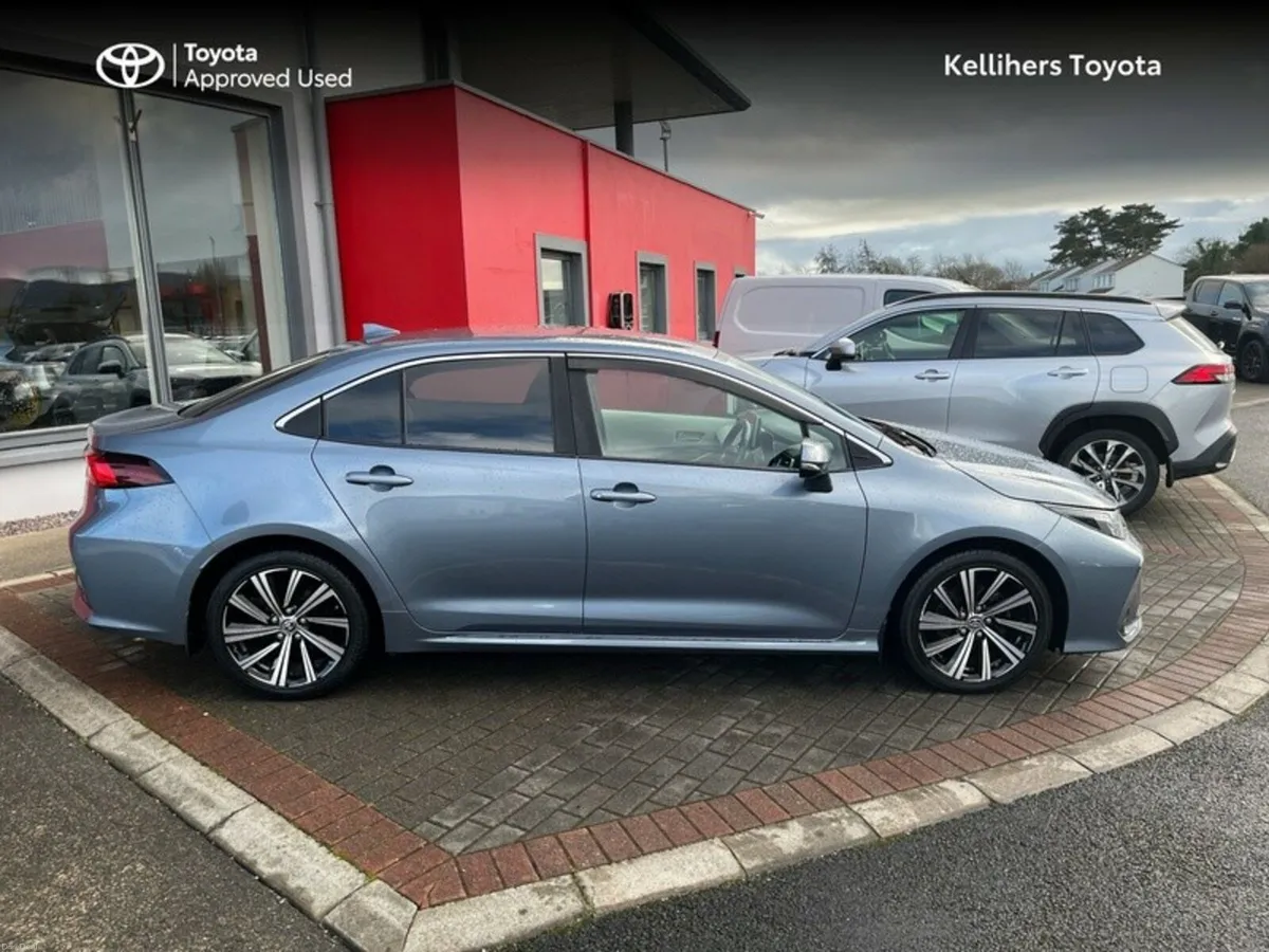 Toyota Corolla HYBRID LUNA SP SPORT 4DR AUTO - Image 3