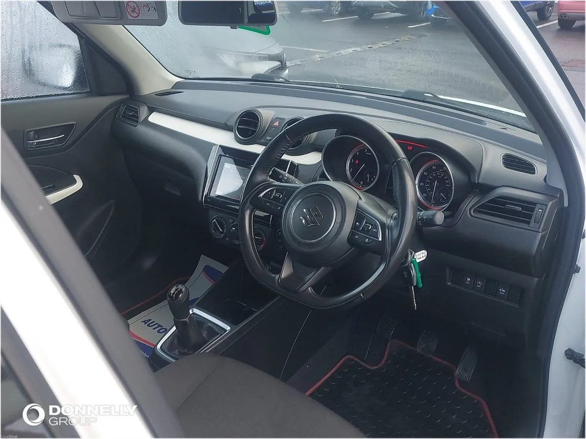 Suzuki Swift Hatchback SZ-L - Image 4