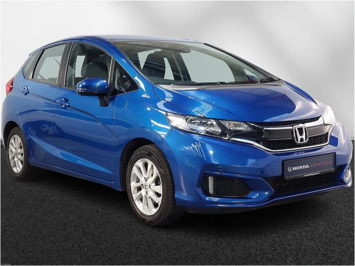 Honda Jazz Hatchback SE - Image 1
