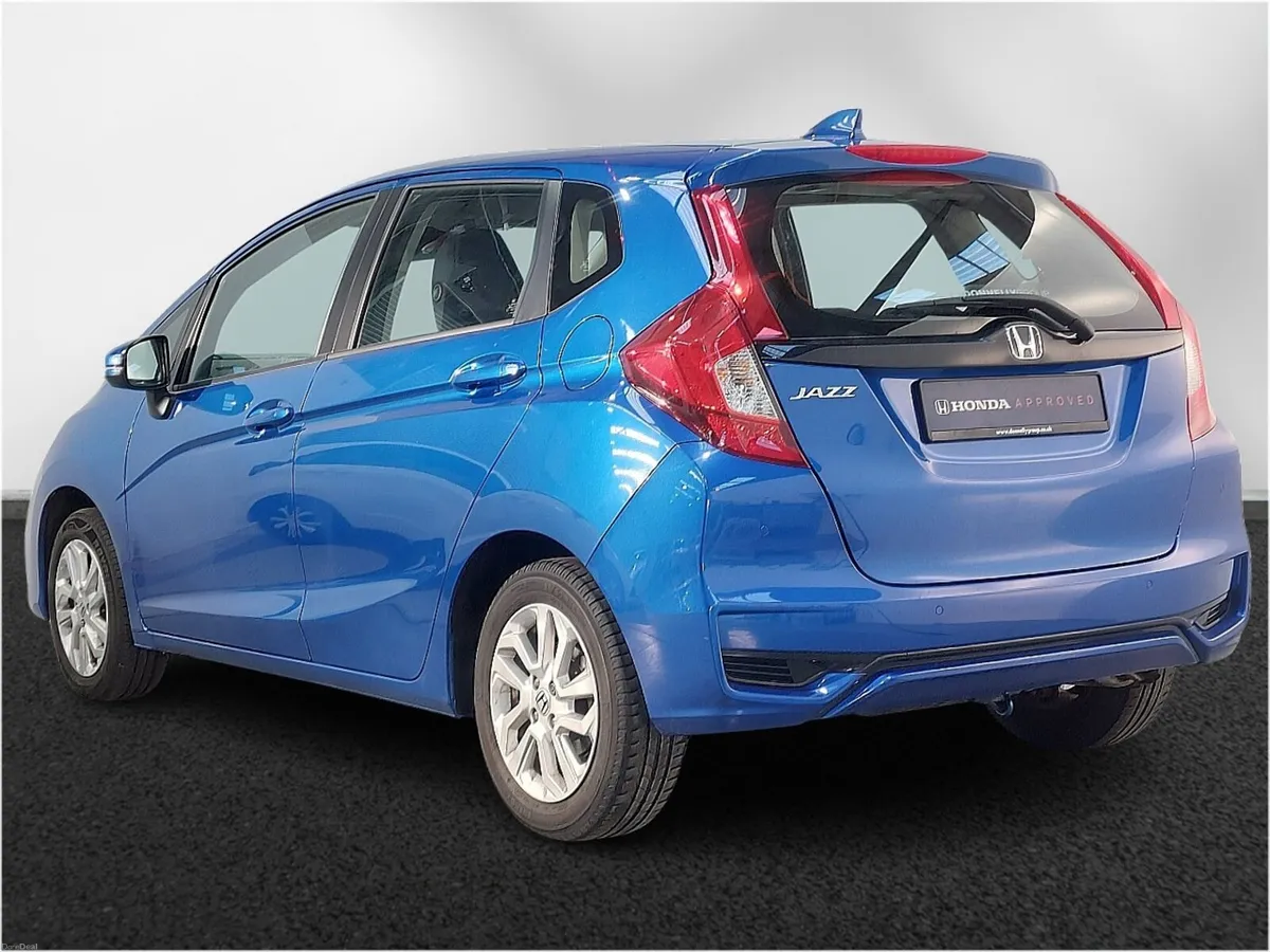 Honda Jazz Hatchback SE - Image 3