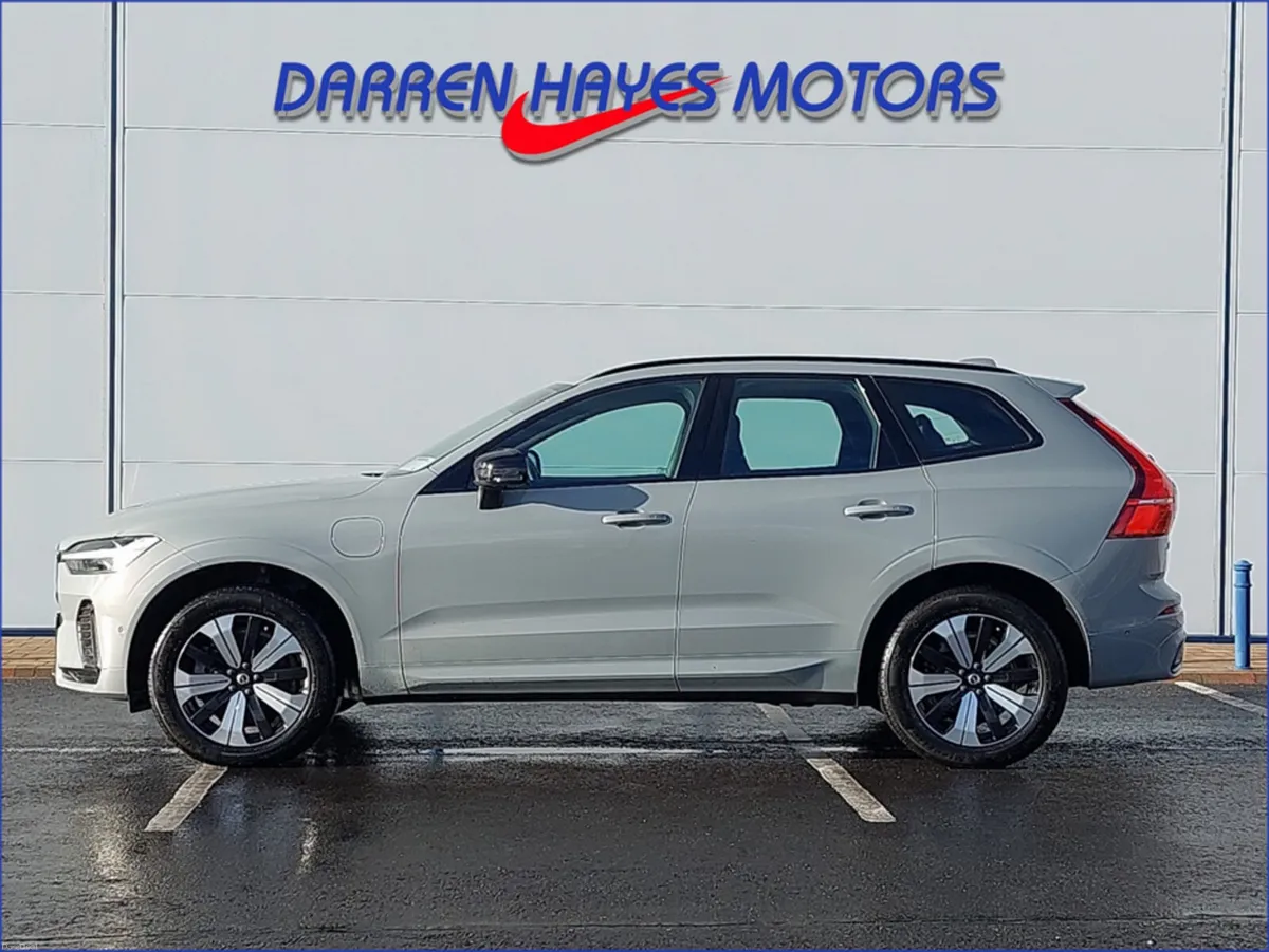 Volvo XC60 + T6 RECHARGE AWD AU PLUS - Image 4