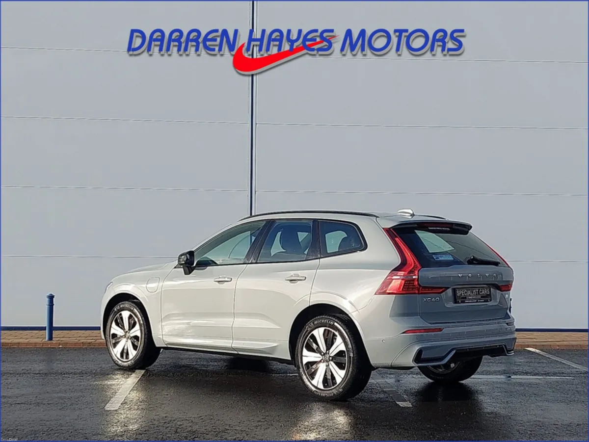 Volvo XC60 + T6 RECHARGE AWD AU PLUS - Image 6