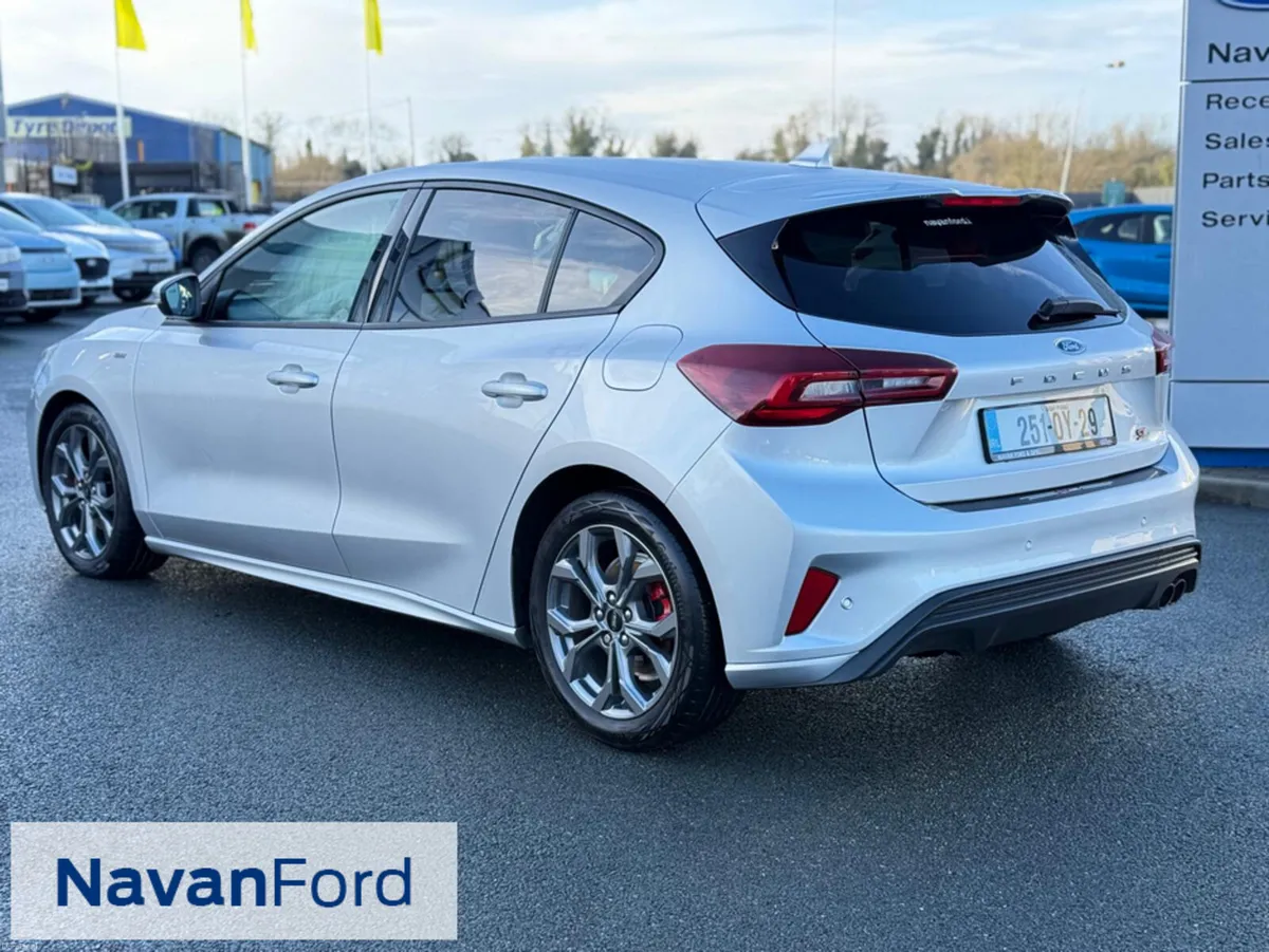 Ford Focus St-line 1.0T 125Ps **Warranty January 2 - Image 6