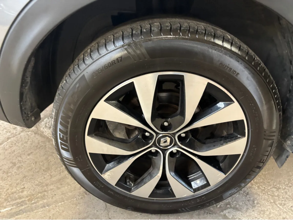 Renault Arkana E-TECH ICONIC HYBRID 14 145 AUTO - Image 4