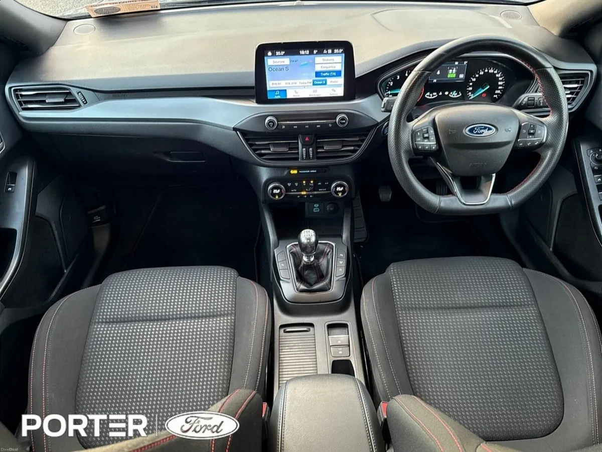 Ford Focus 1.0 ECOB STLINE STYLE 125PS - Image 3