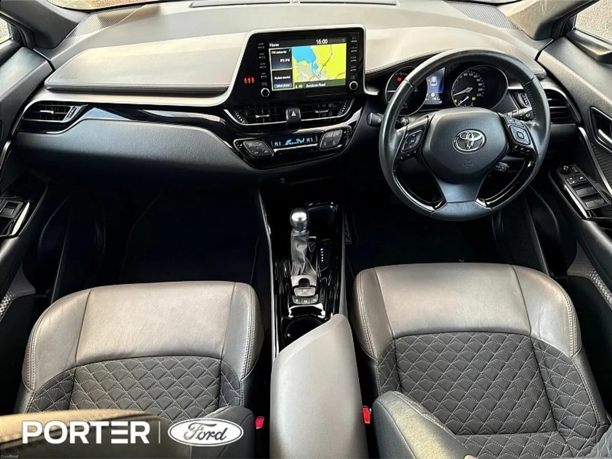 Toyota C-HR 1.8 HYBRID SOL - Image 3