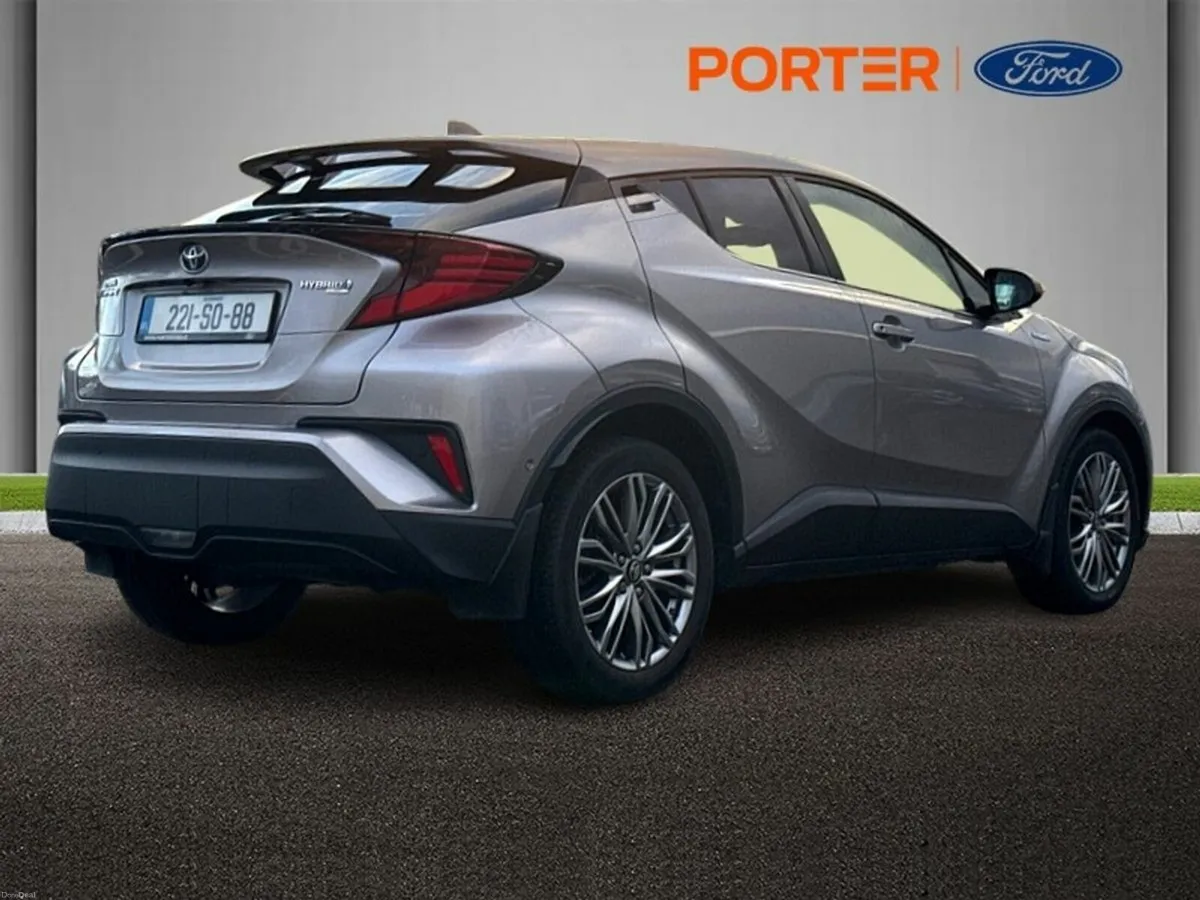 Toyota C-HR 1.8 HYBRID SOL AUTO 4DR - Image 4
