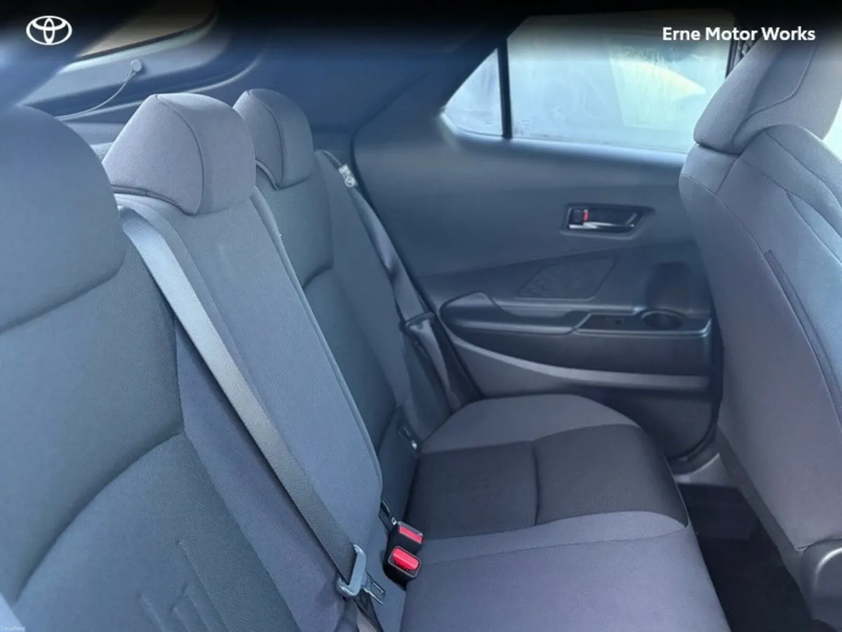 Toyota C-HR C-HR HYBRID SPORT - Image 4