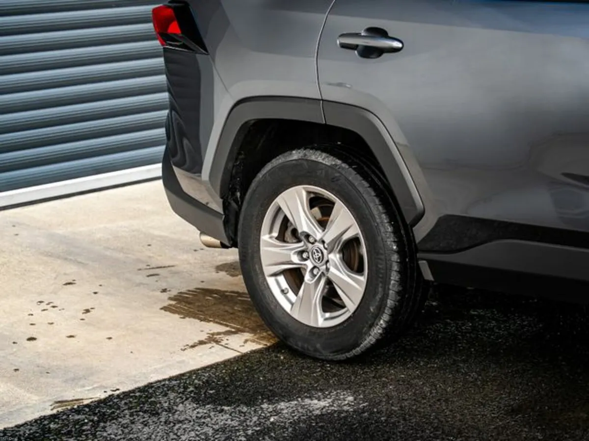 Toyota RAV4 VVT-I ICON - Image 3