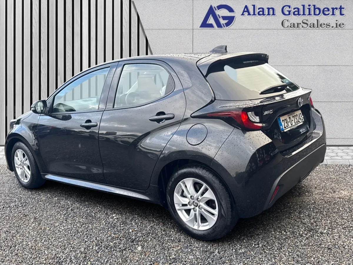 Toyota Yaris 1.5 HYBRID LUNA AUTO €81 PW - Image 2