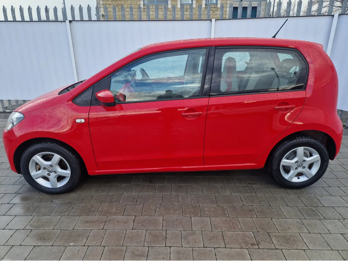 Volkswagen up! 1.0 PETROL AUTO - Image 4