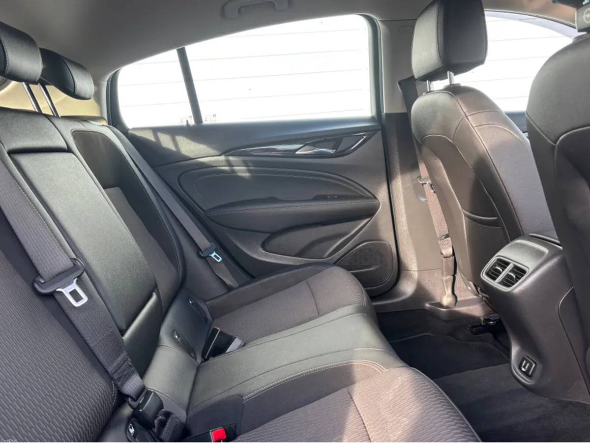 Opel Insignia GRAND SPORT SE 1.6 13 136PS 5DR - Image 4