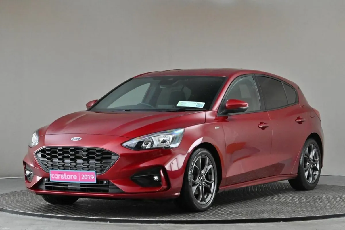 Ford Focus 1.0 ST-LINE 6SPD ECOBOOST 125BHP - Image 3