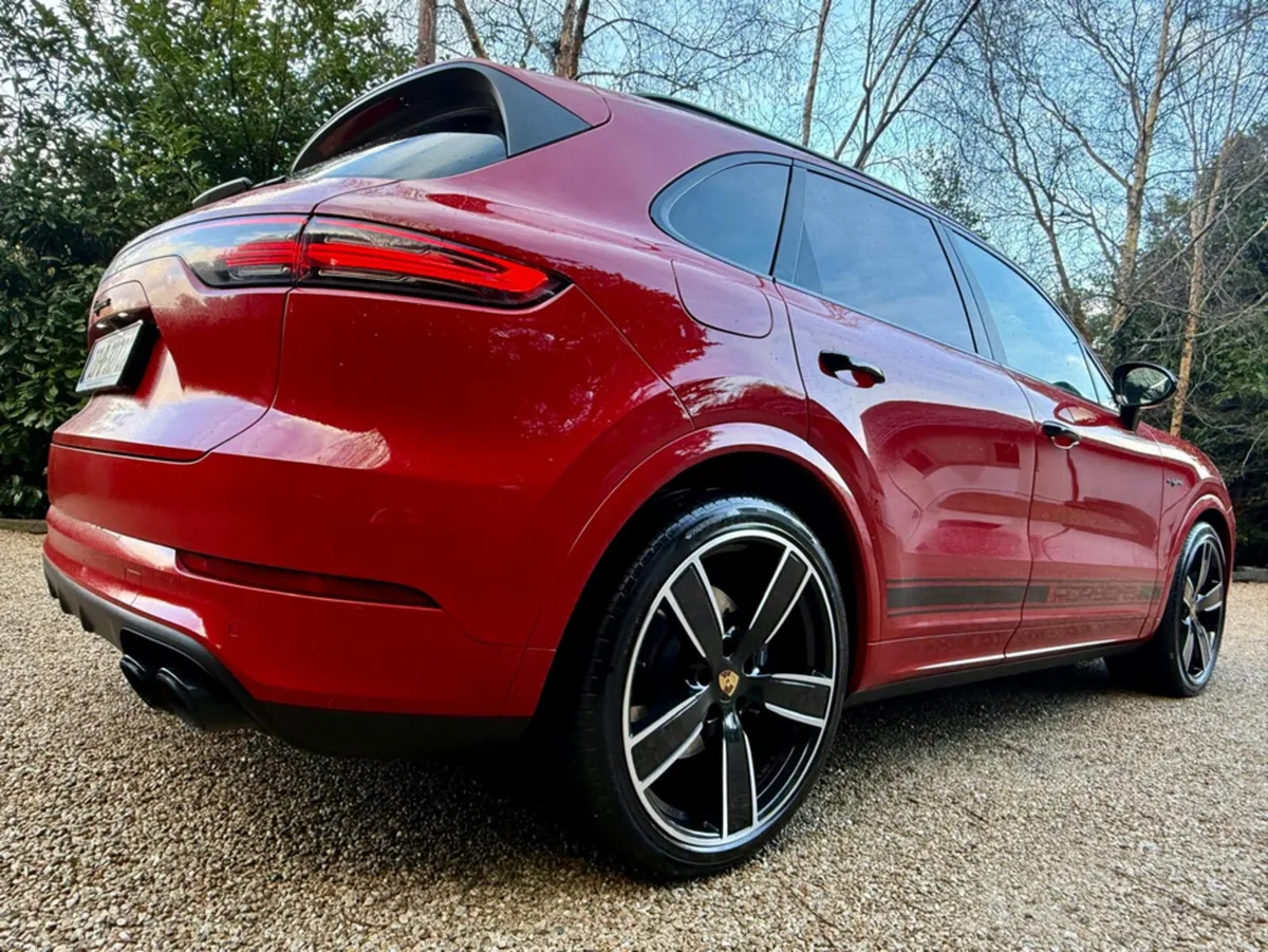 Porsche Cayenne 5 SEAT N1 E HYBRID - Image 4