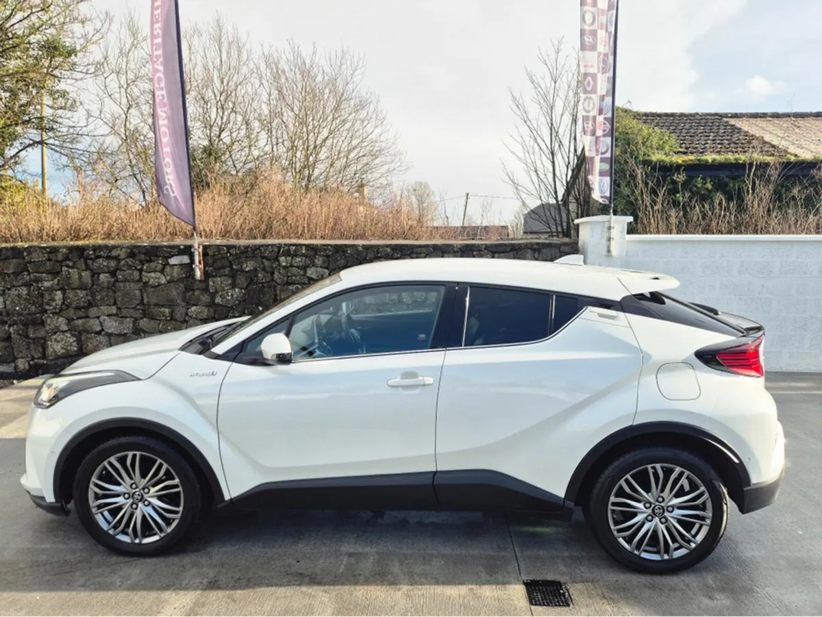 Toyota C-HR 1.8 HYBRID SOL 4DR AUTO - Image 2
