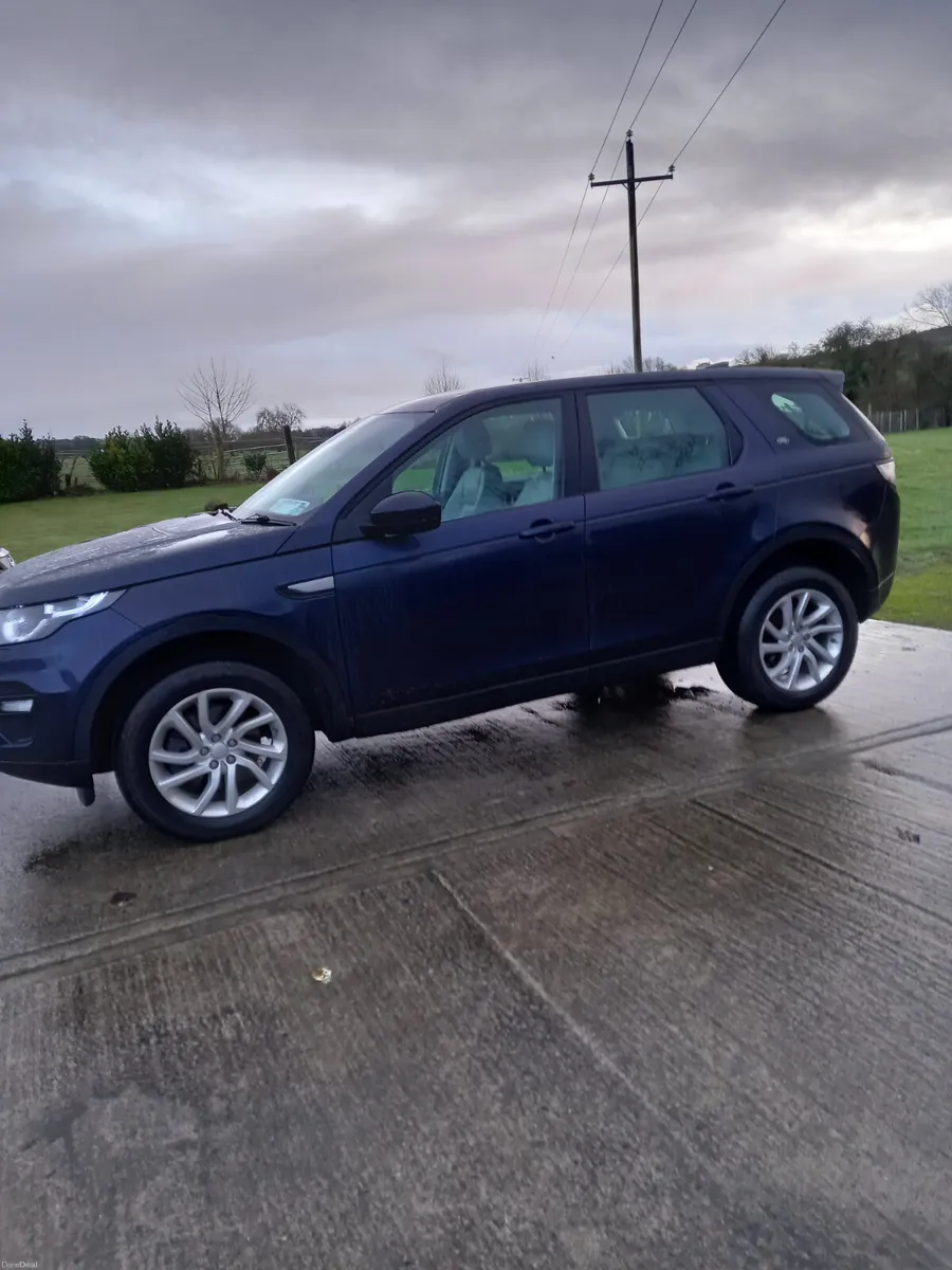 2019 Land Rover Discovery Sport 2L Diesel - Image 1
