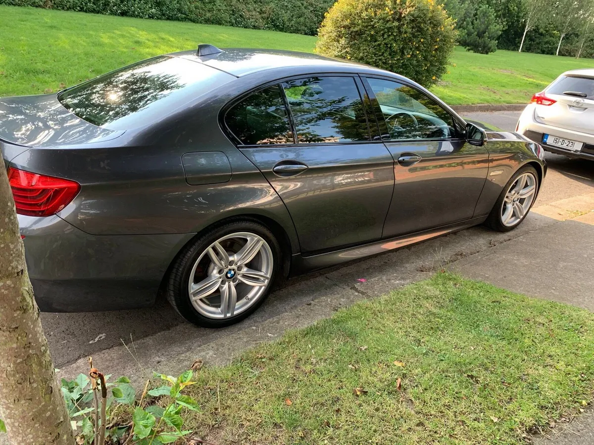 BMW 520D - Image 1