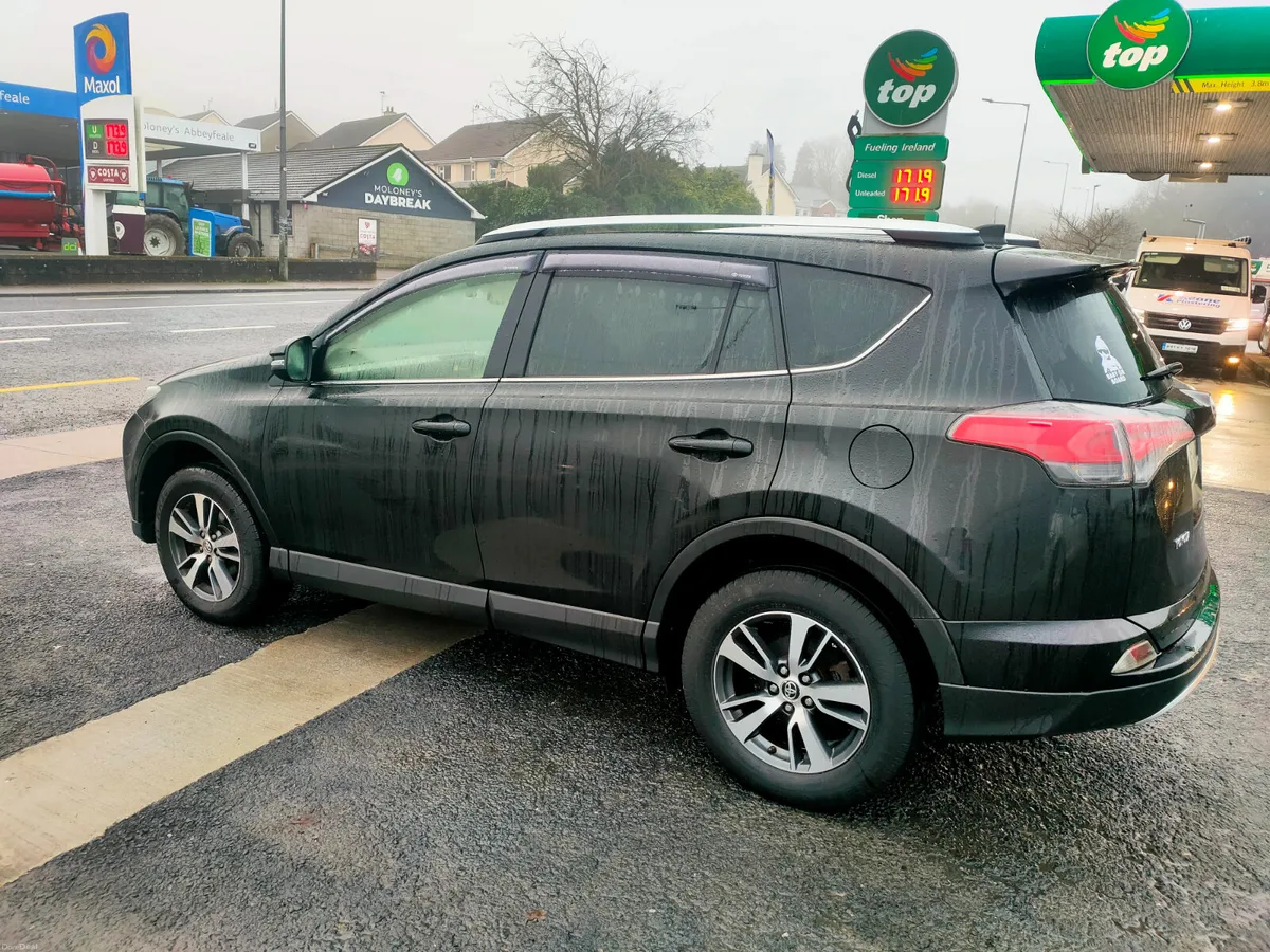 Toyota RAV4 2016 diesel - Image 4