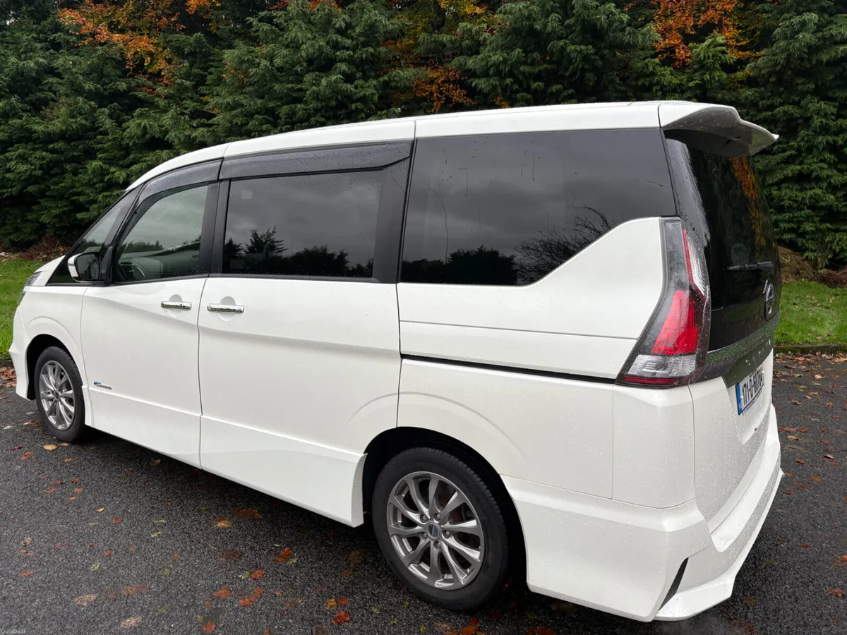 2017 Nissan Serena hybrid, “please read add” - Image 2