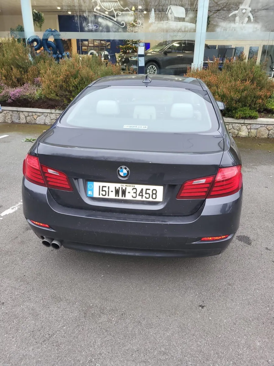 BMW 5-Series 2015 - Image 2