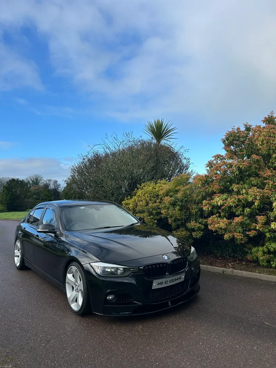 BMW F30. 2014 - Image 2