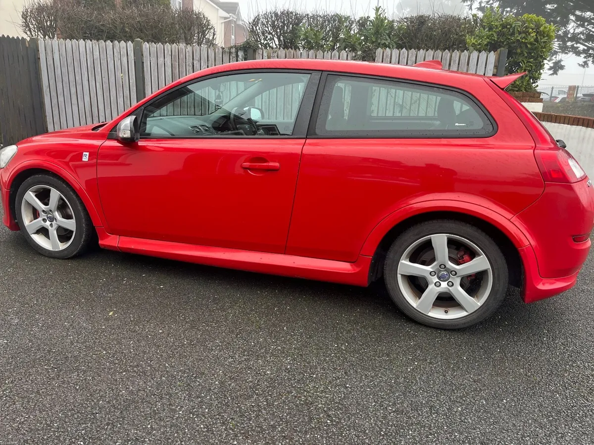 Volvo C30 2011 - Image 1