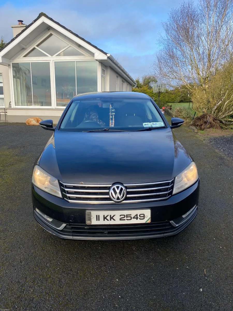 Volkswagen Passat - Image 1