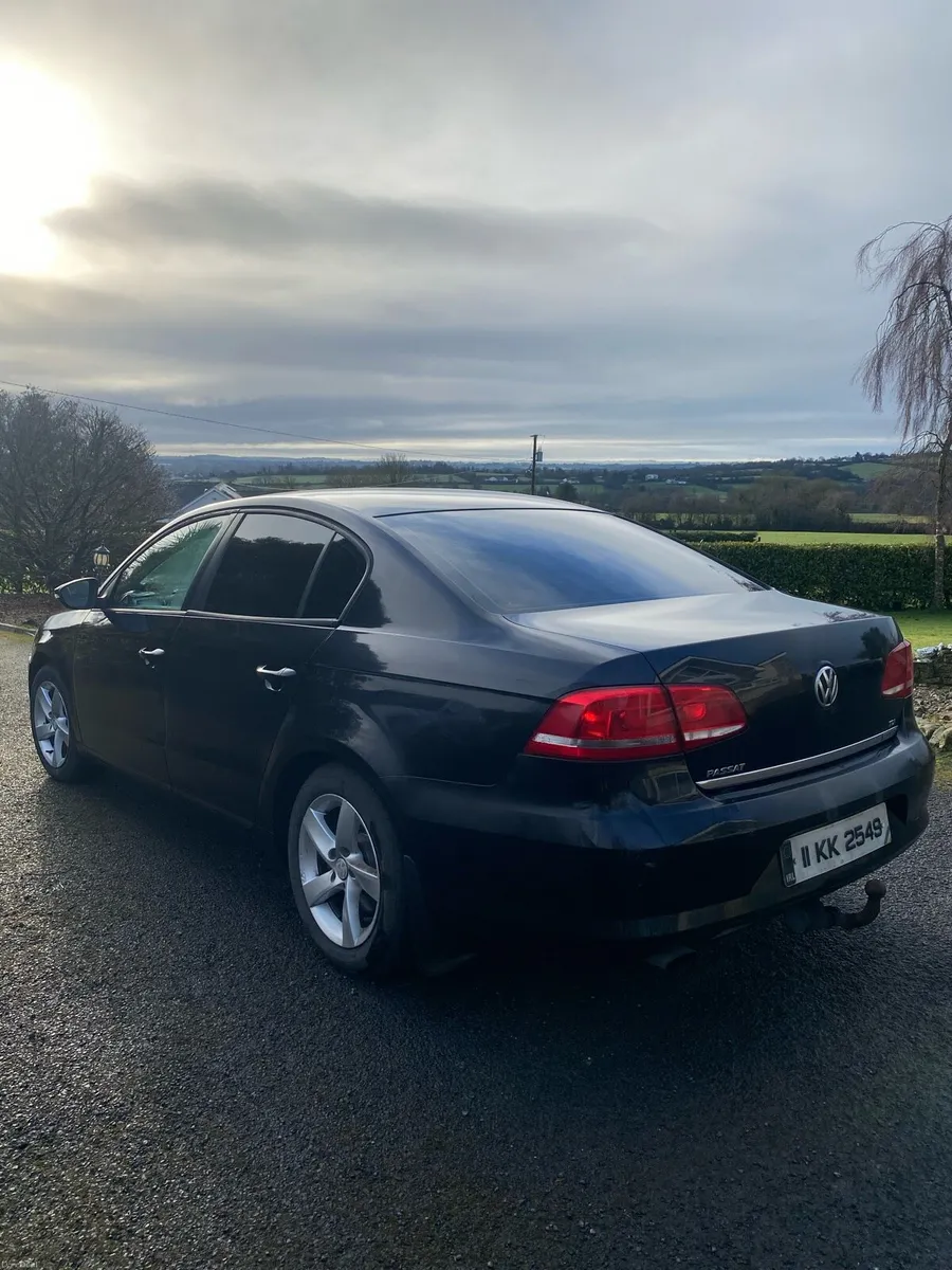 Volkswagen Passat - Image 4
