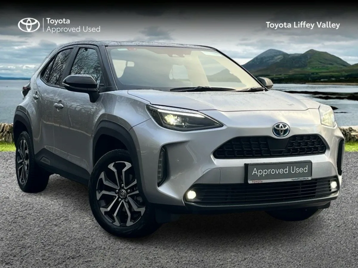 Toyota Yaris Cross CROSS LUNA SPORT 4DR AUTO - Image 1