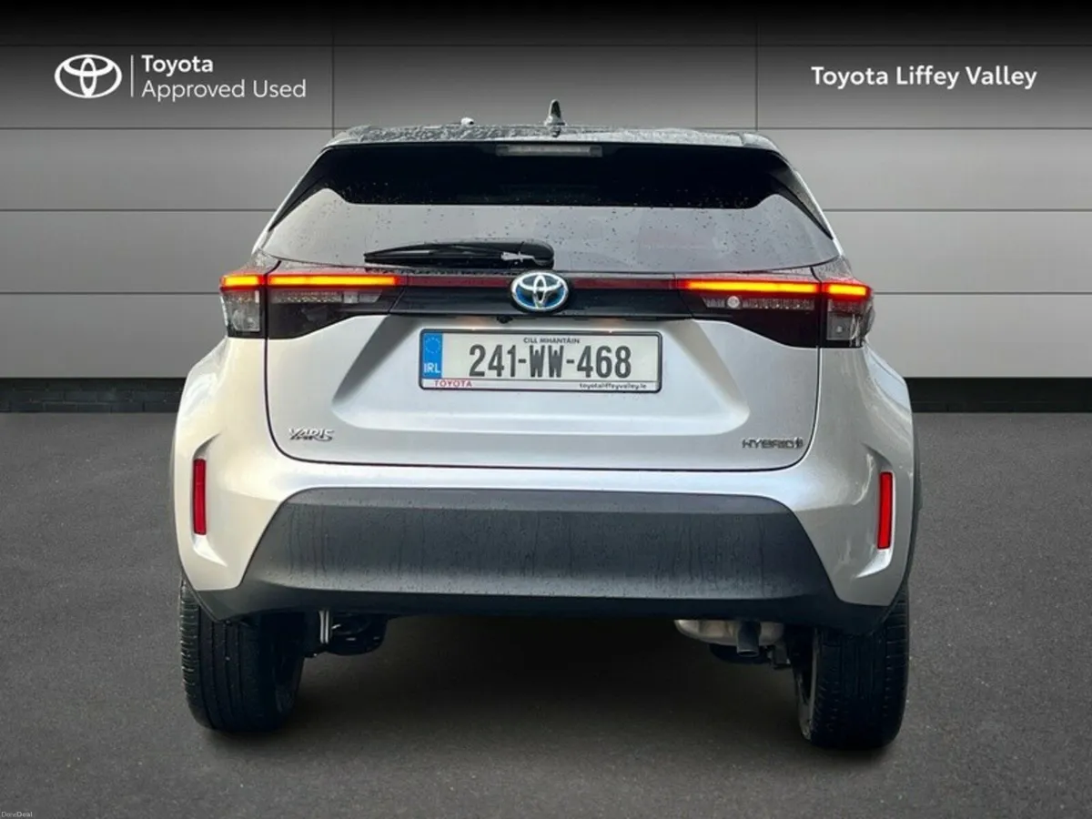 Toyota Yaris Cross CROSS LUNA SPORT 4DR AUTO - Image 4