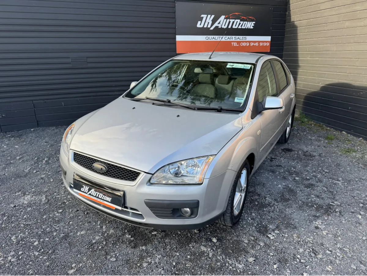 Ford Focus STYLE 1.4 80PS 5DR - Image 3