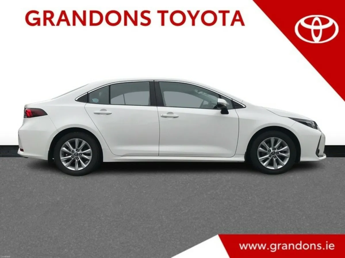 Toyota Corolla LUNA SALOON - GRANDONS - Image 3