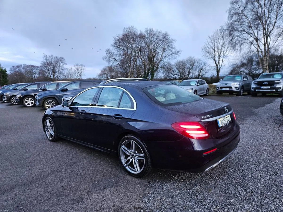 Mercedes-Benz E-Class AMG Line - Image 4