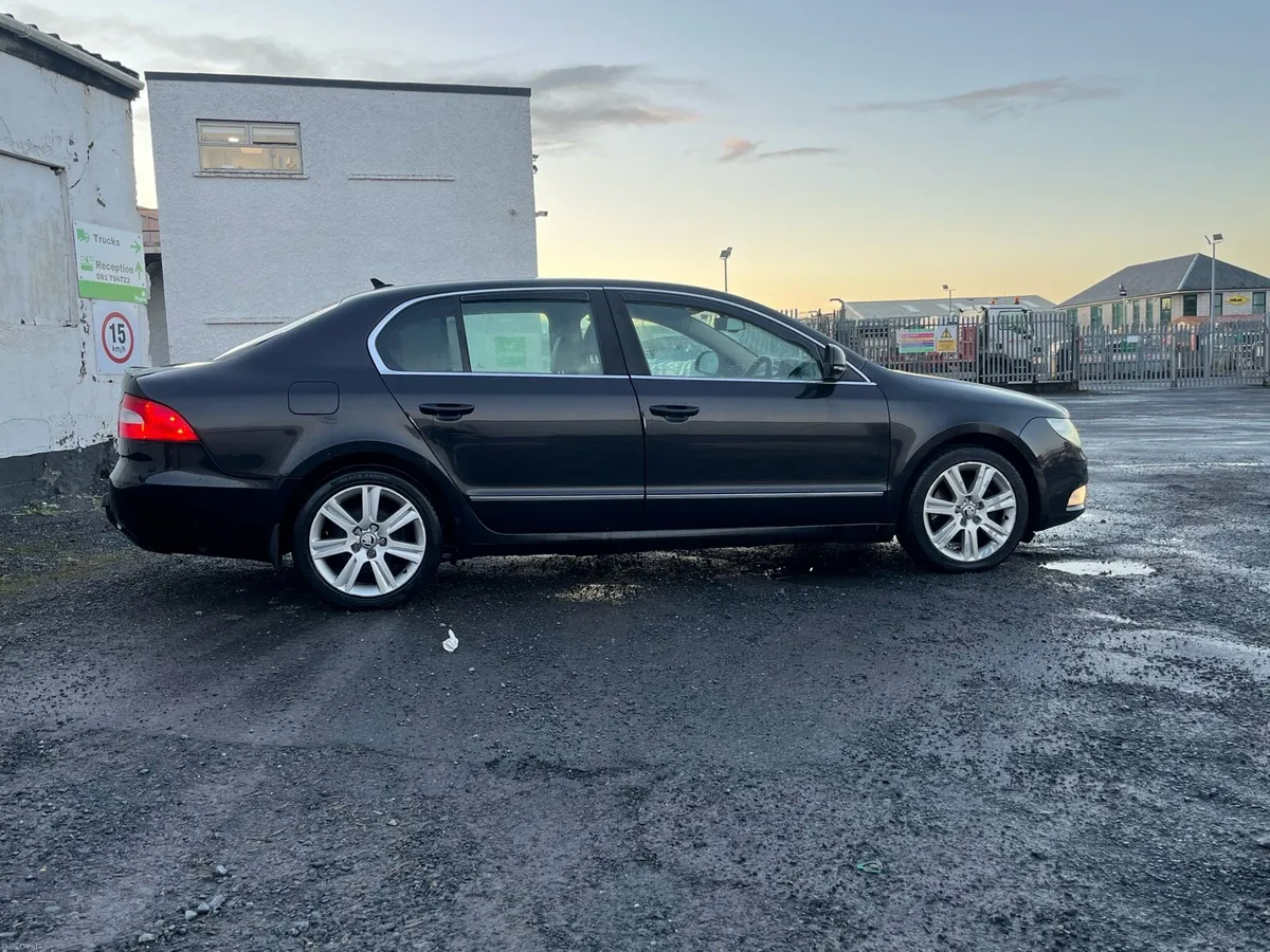 2012 SKODA SUPERB 1.6 TDI ELEGANCE - Image 3