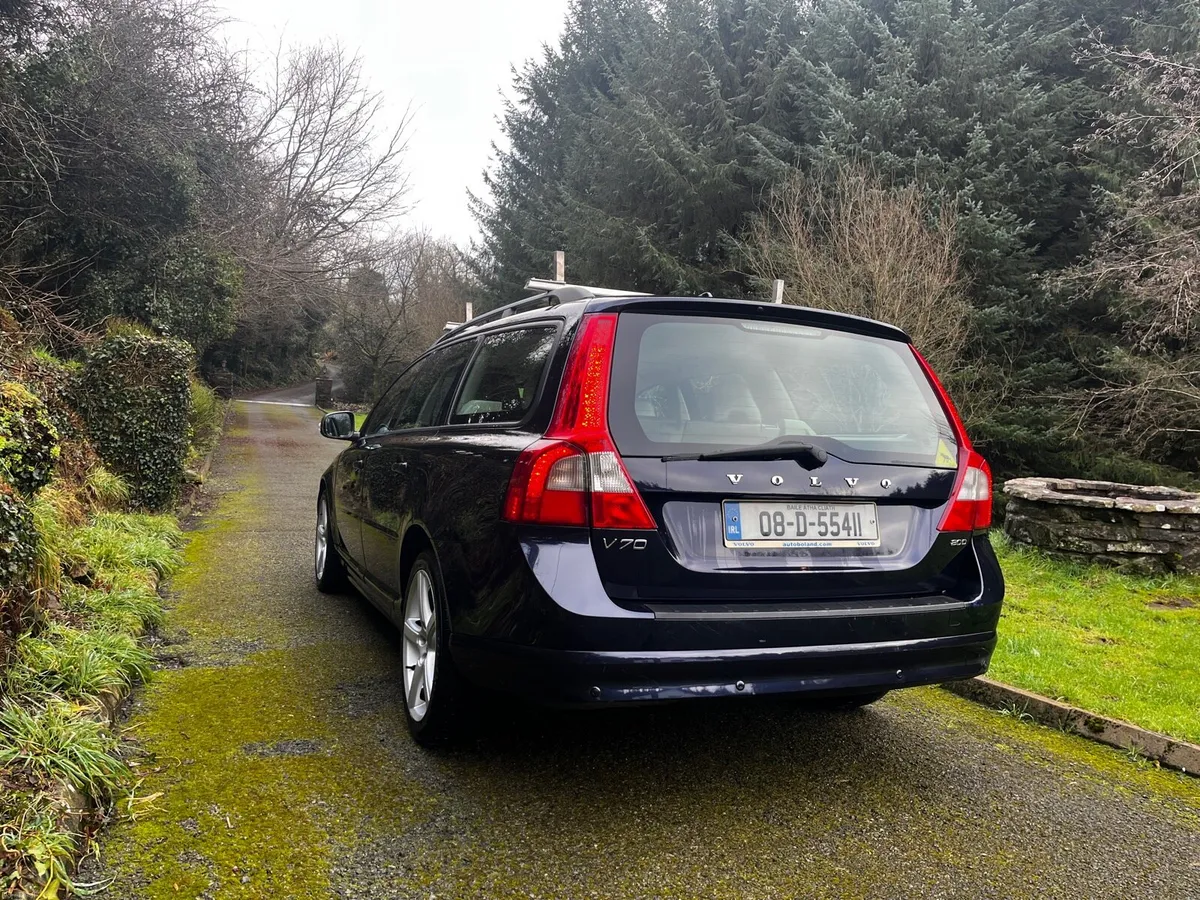 Volvo v70 - Image 2
