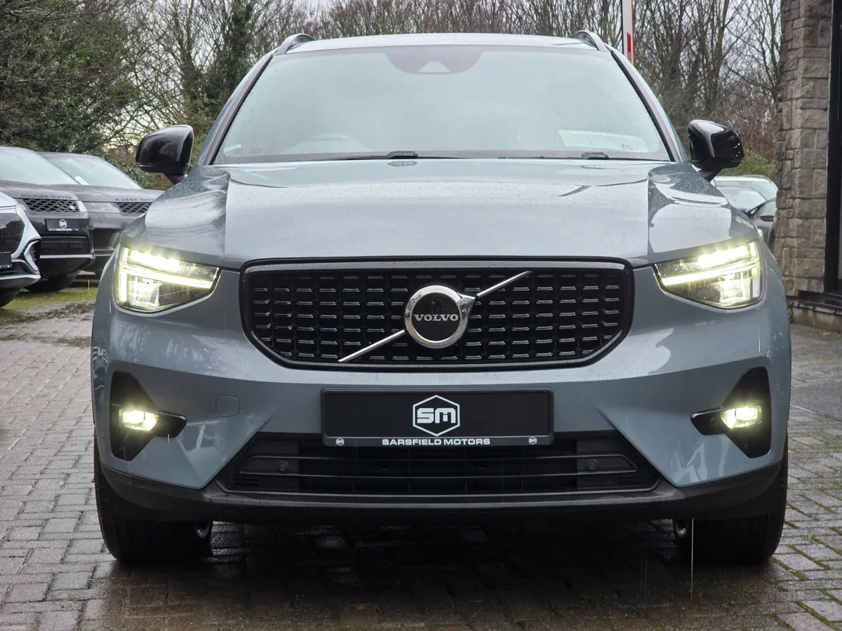 2022 VOLVO XC40 1.5 RECHARGE PLUS. - Image 3
