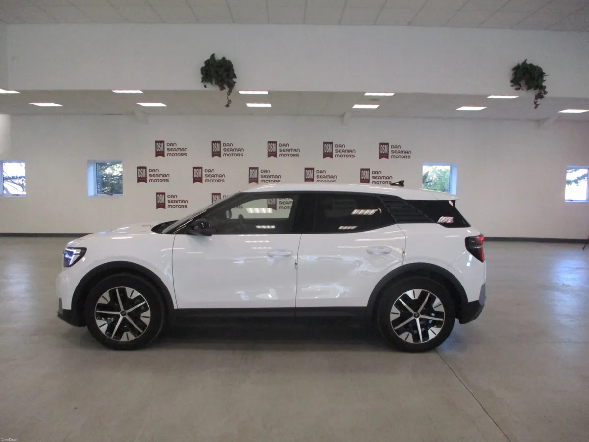 Ford Explorer SELECT EV 2025 - Image 1