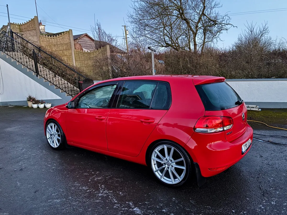VW Golf - Image 1