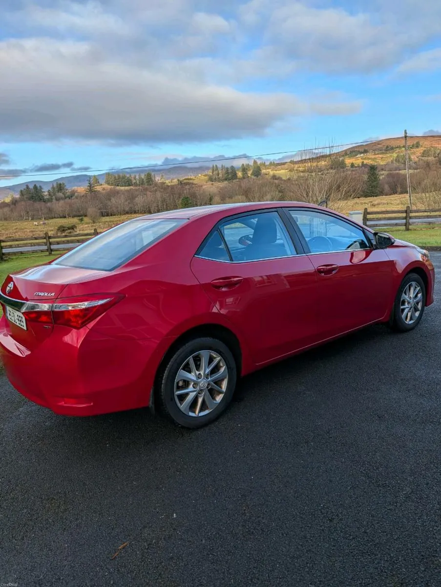 Toyota corolla - Image 4