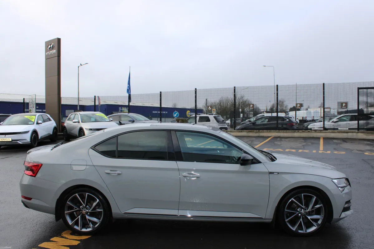 Skoda Superb 2024 - Image 6